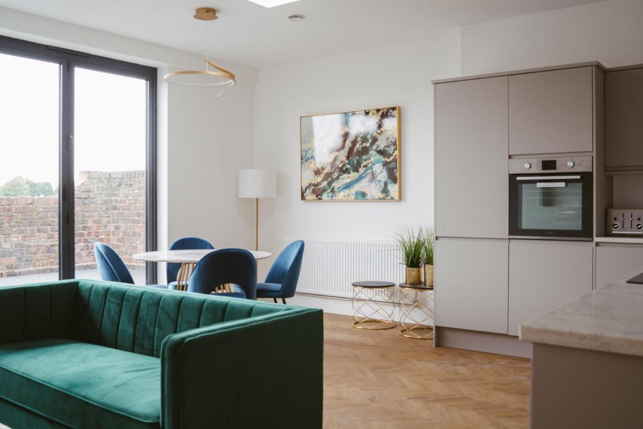 York Riverside Apartments Екстериор снимка